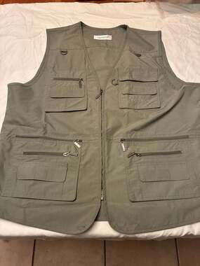 OlympinA Mens Multi-Pocket Utility Safari Fishing Vest Khaki